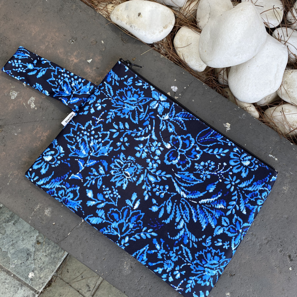 Deep Blue Elegance Deep Blue Elegance