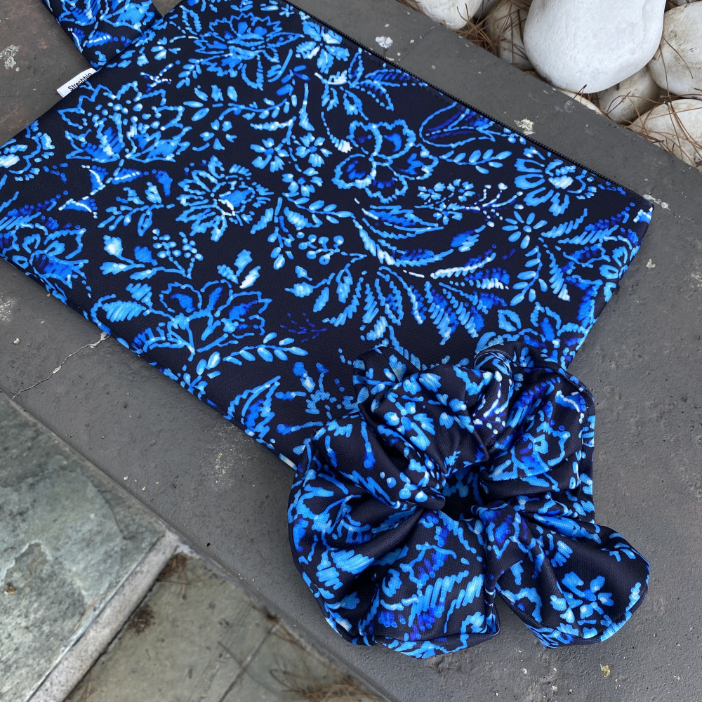 Deep Blue Elegance Deep Blue Elegance