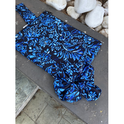Deep Blue Elegance 