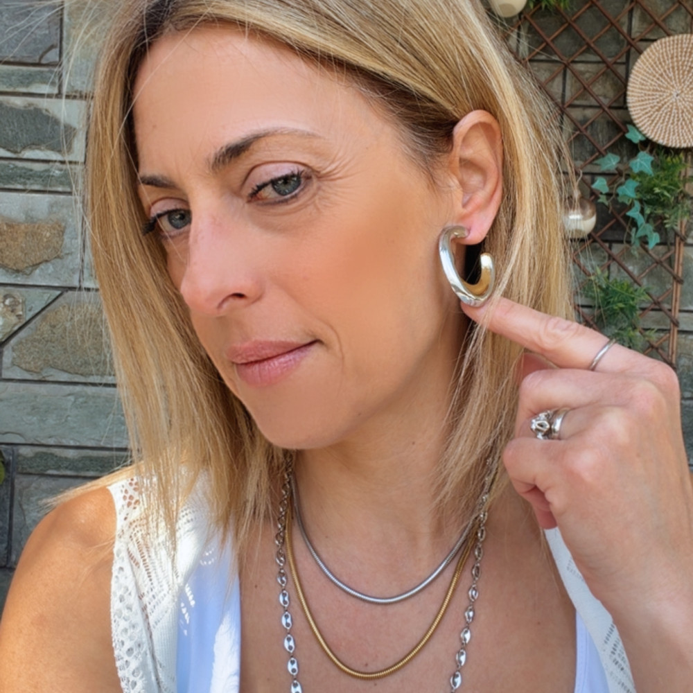 Bianca Δίχρωμα Ατσάλινα Σκουλαρίκια δίχρωμα ατσάλινα σκουλαρίκια σε ασημί και χρυσό