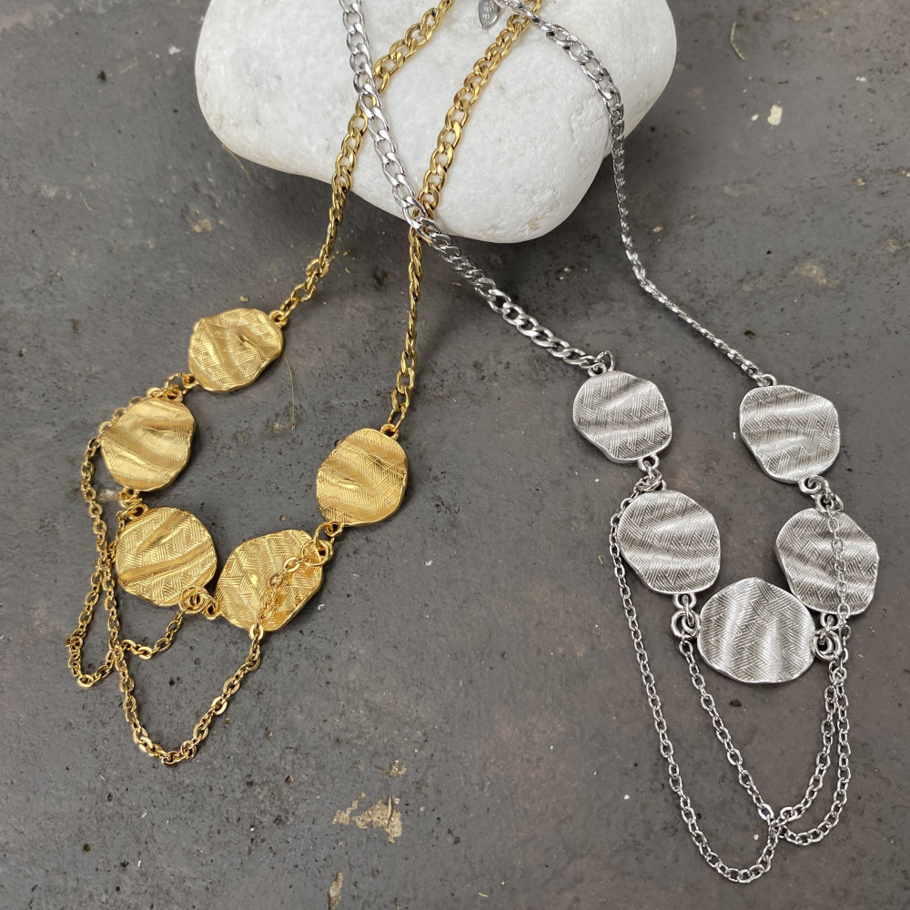 κολιέ silver rhythm με ασημί στοιχεία και ατσάλινες αλυσίδες