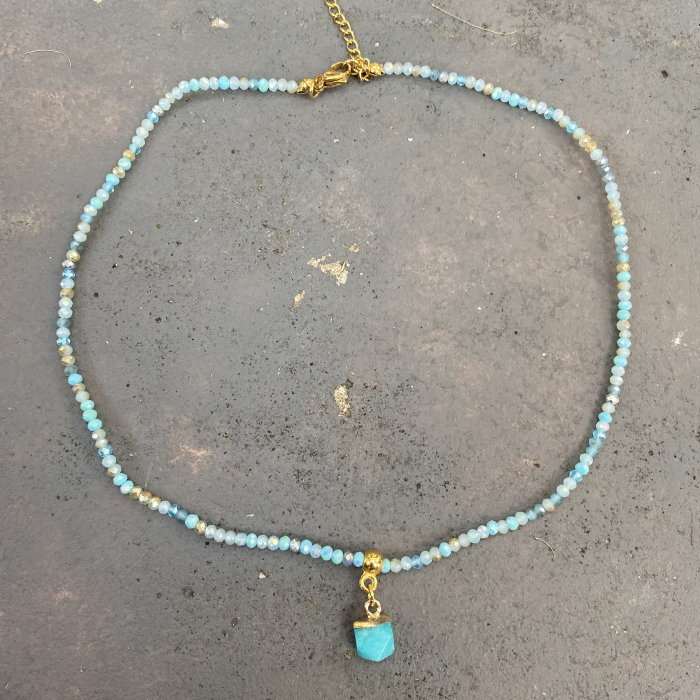 κολιέ ocean whisper με τιρκουάζ πέτρα και κρυσταλλάκια σε ατσάλινη αλυσίδα