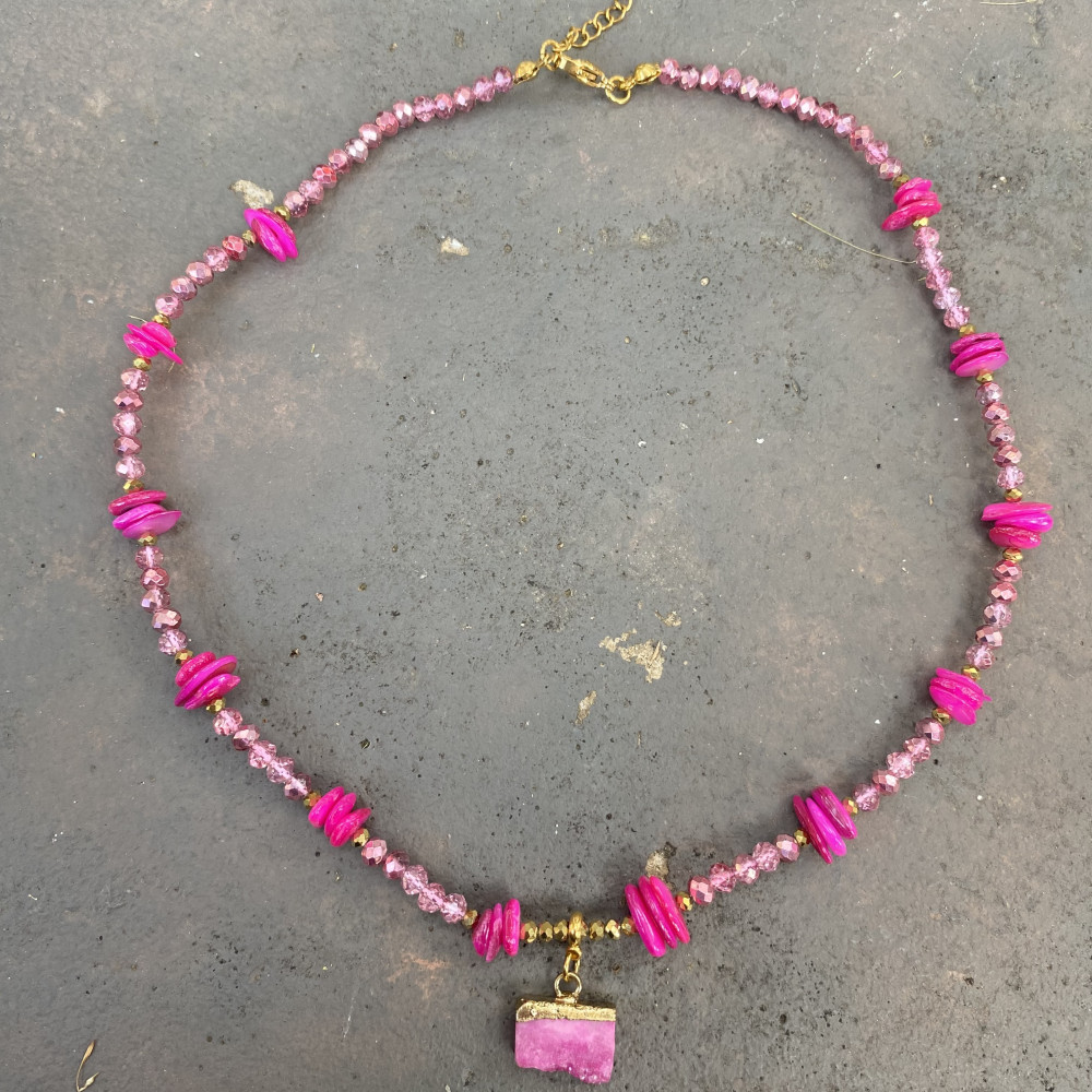 κολιέ pink aura bliss με ροζ κρύσταλλα και πέτρα