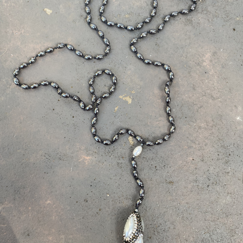 Κολιέ με χάντρες αιματίτη