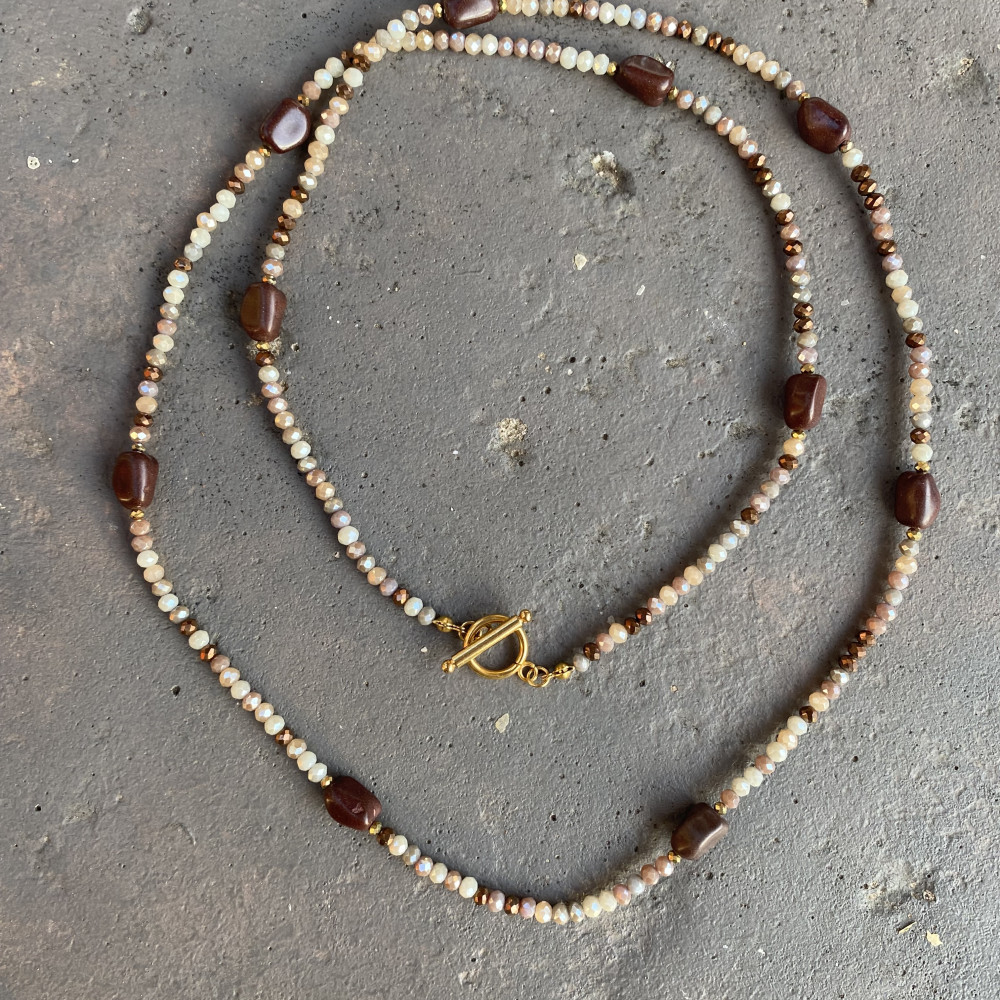 κολιέ autumn harmony με χαολίτη και κρυσταλλάκια σε καφέ και σοκολατί αποχρώσεις