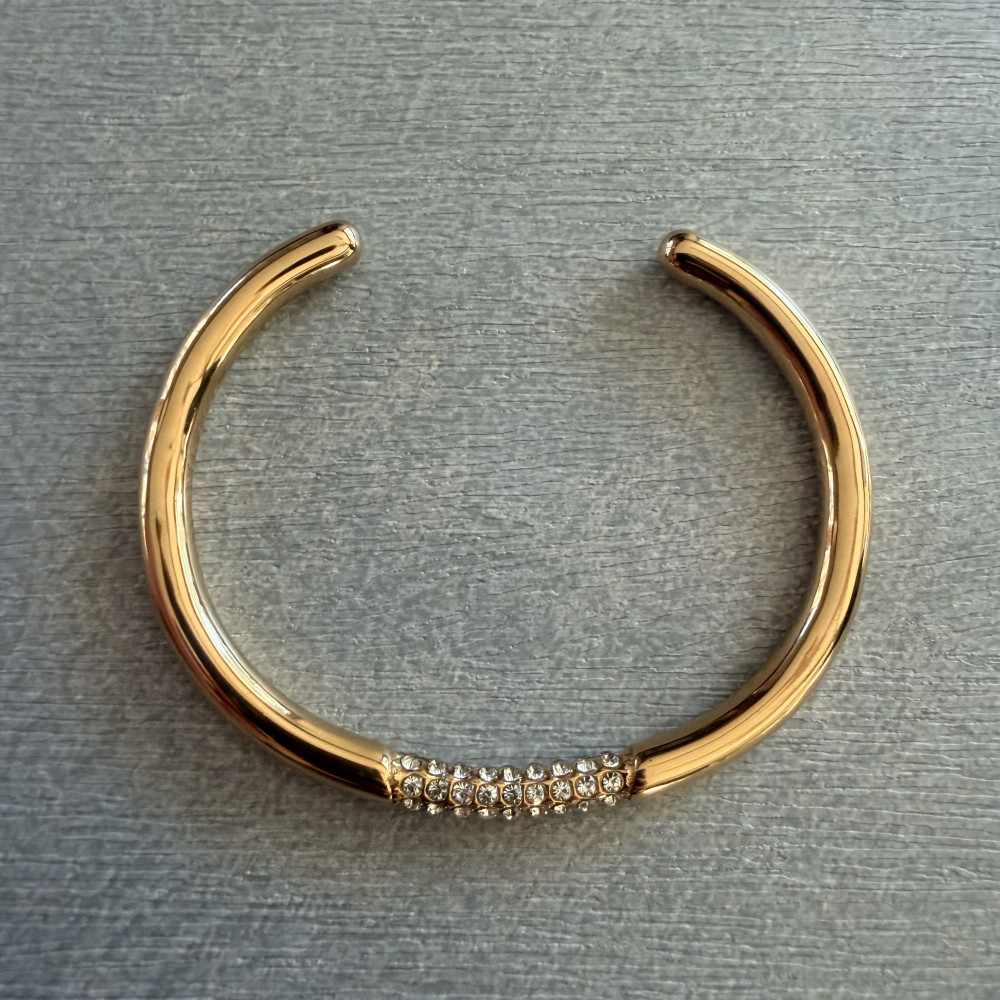 Ατσάλινο Βραχιόλι Cuff με Στρας Ασημί ή Χρυσό Γυναικείο Βραχιόλι με Διακριτική Λάμψη για Καθημερινό Στυλ