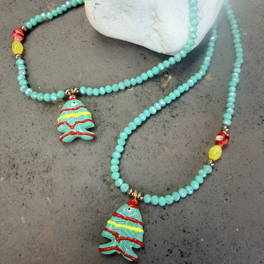 Necklace Nemo με Γυάλινο Ψαράκι κολιέ με γυάλινο ψαράκι και τυρκουάζ κρυσταλλάκια