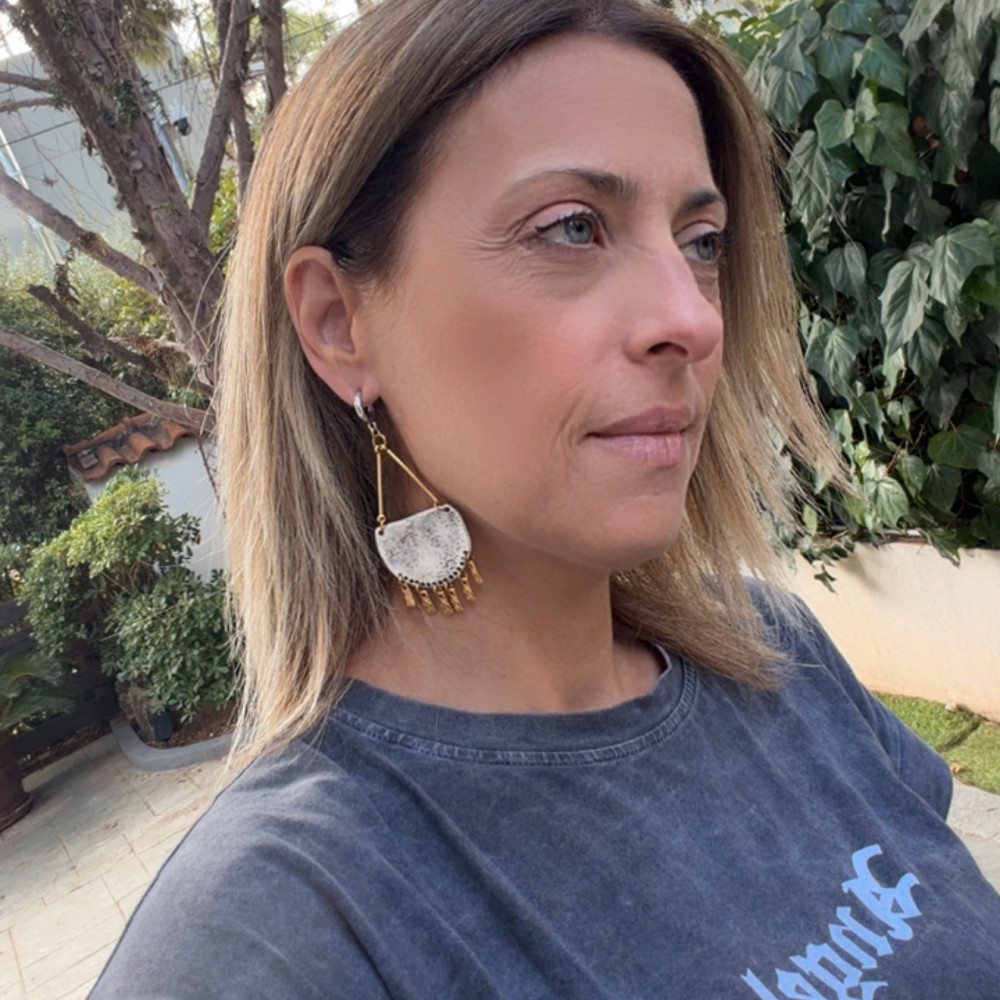 Rhea Earrings – Statement σκουλαρίκια χρυσό και ασημί Rhea Earrings μακριά γεωμετρικά σκουλαρίκια σε χρυσό και ασημί