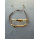 Zoya Bracelet – Χρυσό αυξομειούμενο βραχιόλι μακραμέ Zoya Bracelet αυξομειούμενο χρυσό βραχιόλι με καφέ κορδόνι μακραμέ