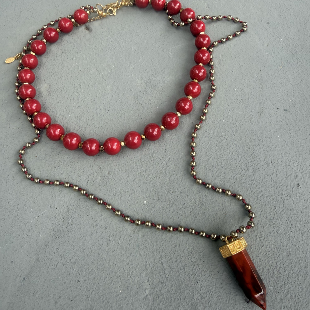 Romy Necklace μπορντό κολιέ με γυάλινες πέρλες