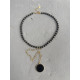 Sabine Necklace – Κολιέ με μαύρες πέρλες και μακριά αλυσίδα Sabine Necklace μαύρο κολιέ με γυάλινες πέρλες και κρεμαστό στοιχείο