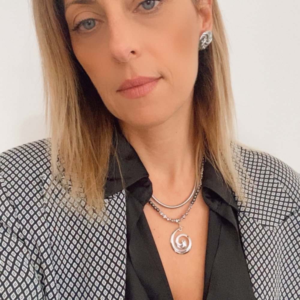 κολιέ silver spiral με ατσάλινη σπείρα και ασημί στοιχεία