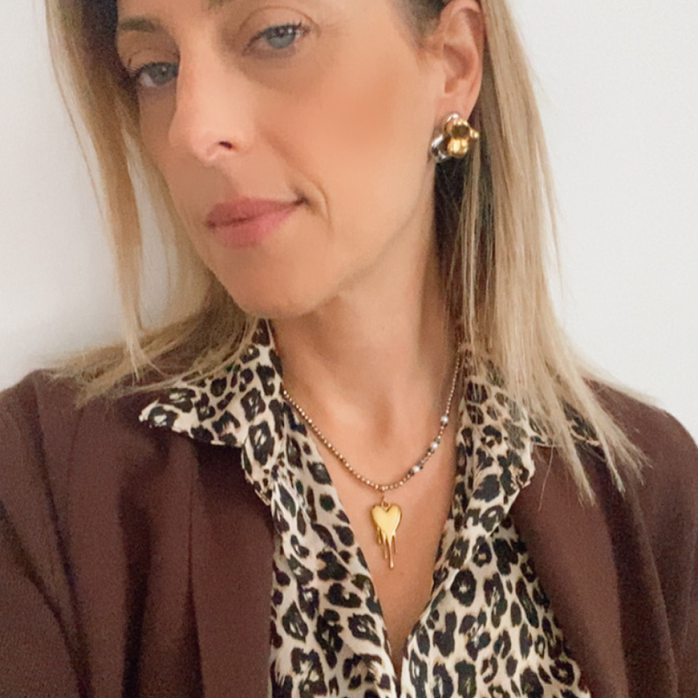 κολιέ golden melt heart με χρυσή καρδιά και μεταλλικά στοιχεία