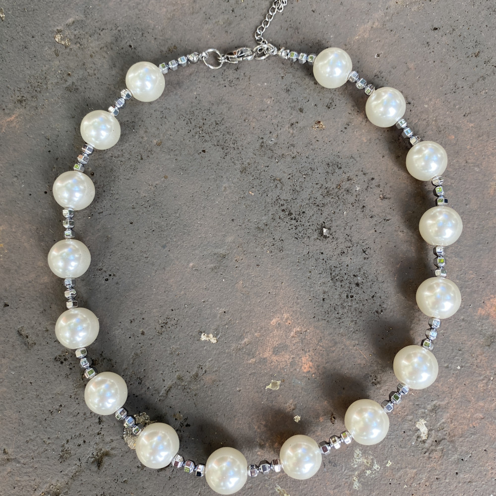 χειροποίητο κολιέ pearl attitude με πέρλες και αιματίτη