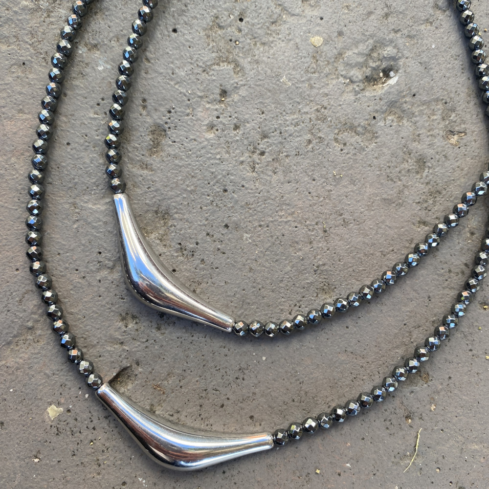 κολιέ moonline με ασημί στοιχεία και αματίτες