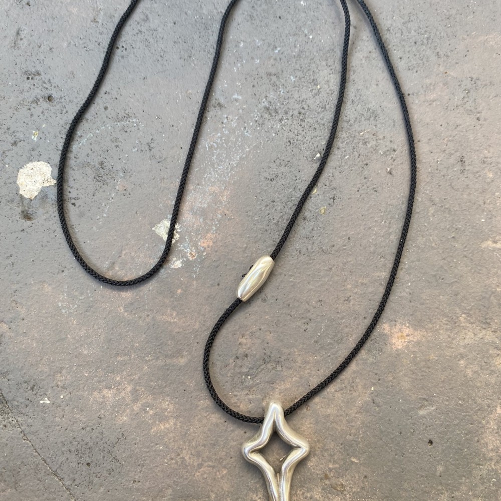 Κολιέ "Silver Cross" Κολιέ "Silver Cross"